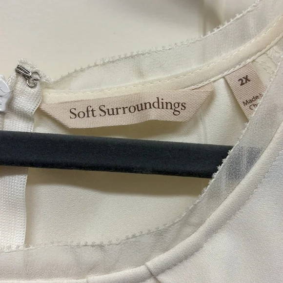 NWT Soft Surroundings Ecru Blouse - Picture 2 of 7